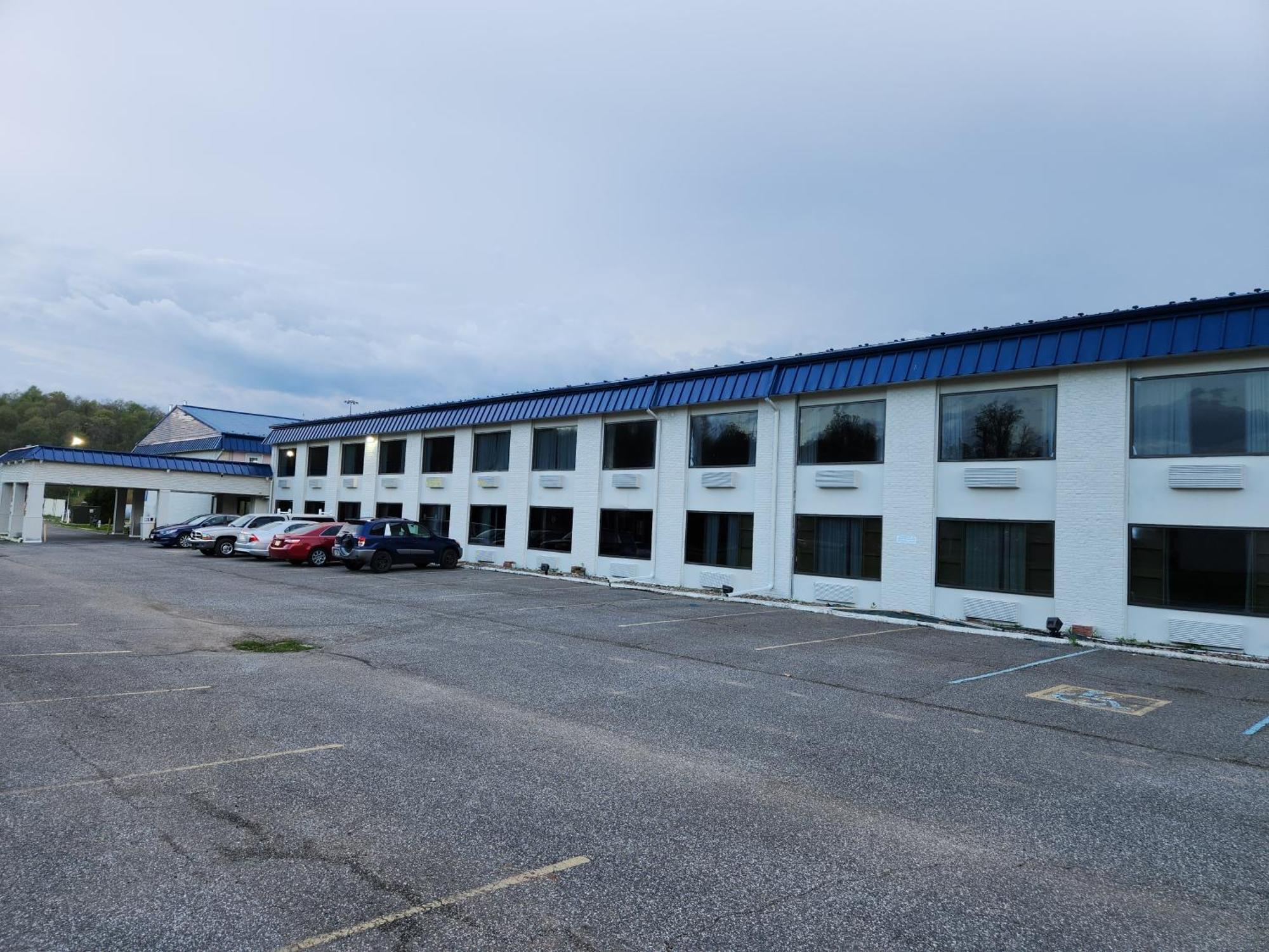 6 Williamstown, Wv