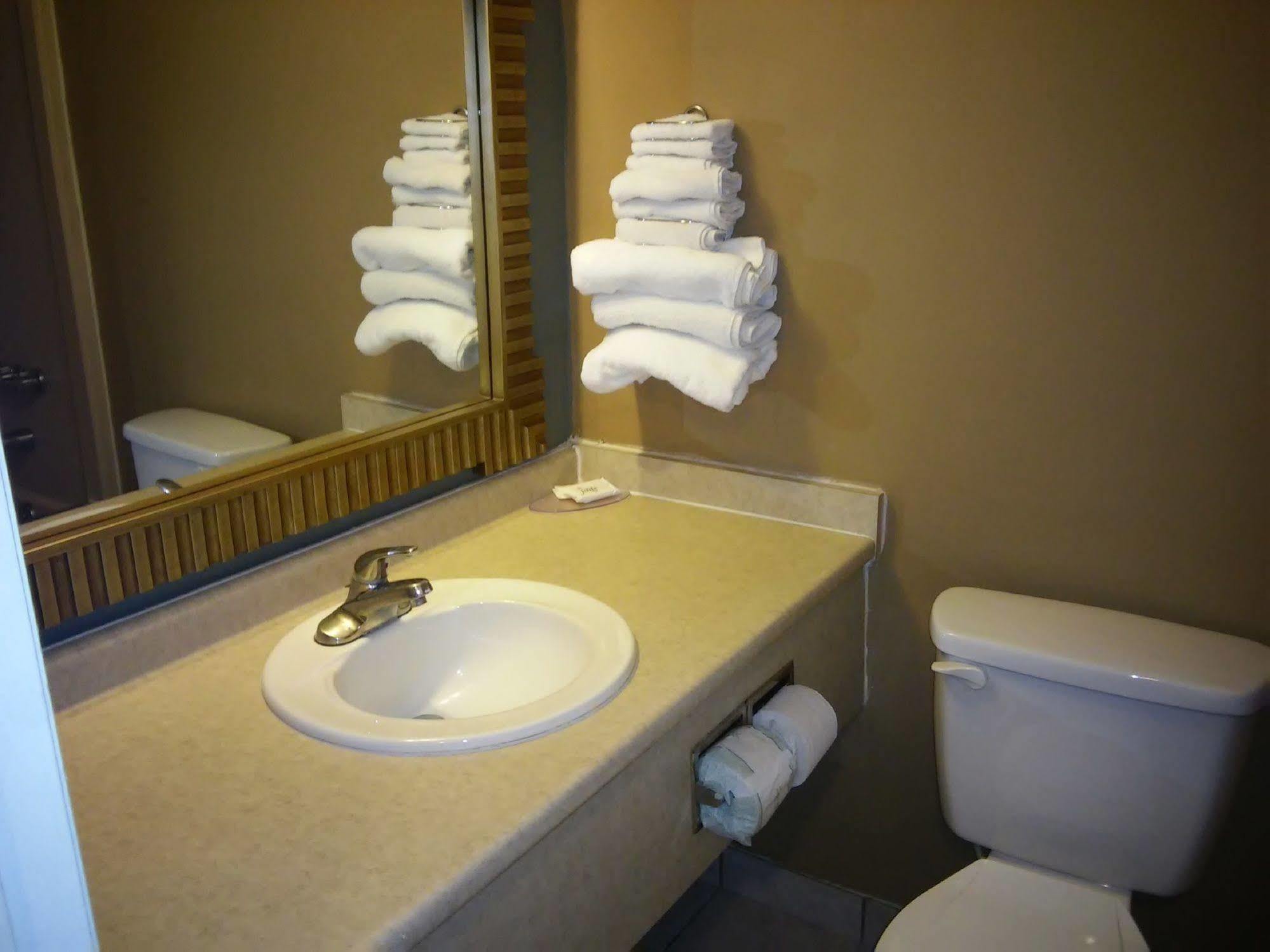 6 Williamstown, Wv 2* Williamstown