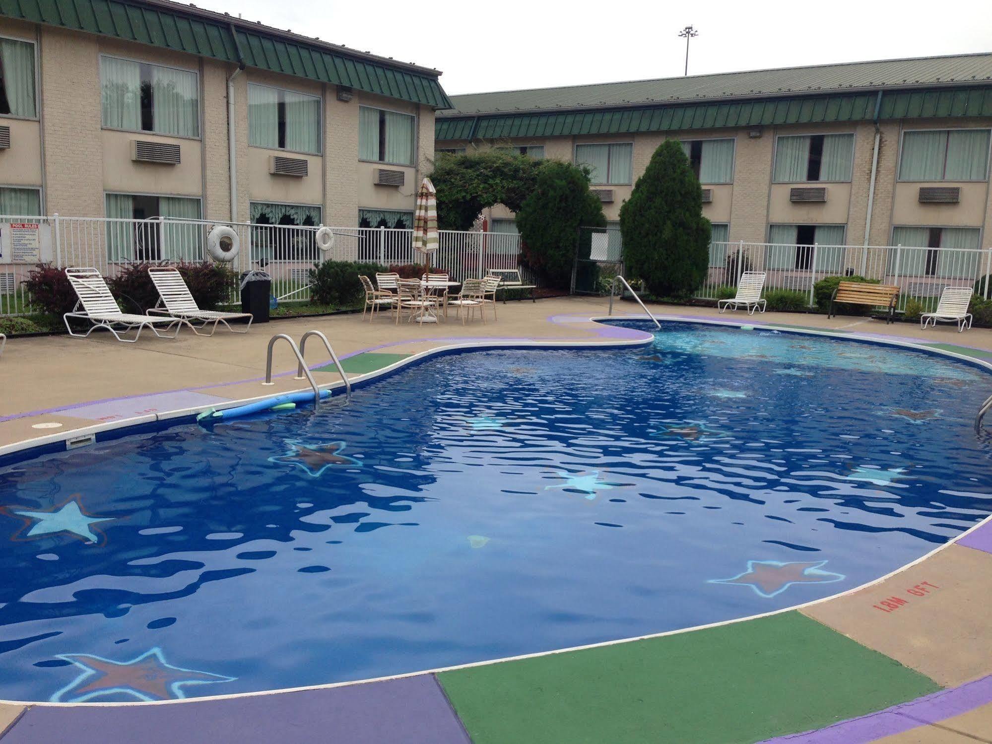 6 Williamstown, Wv Hotel