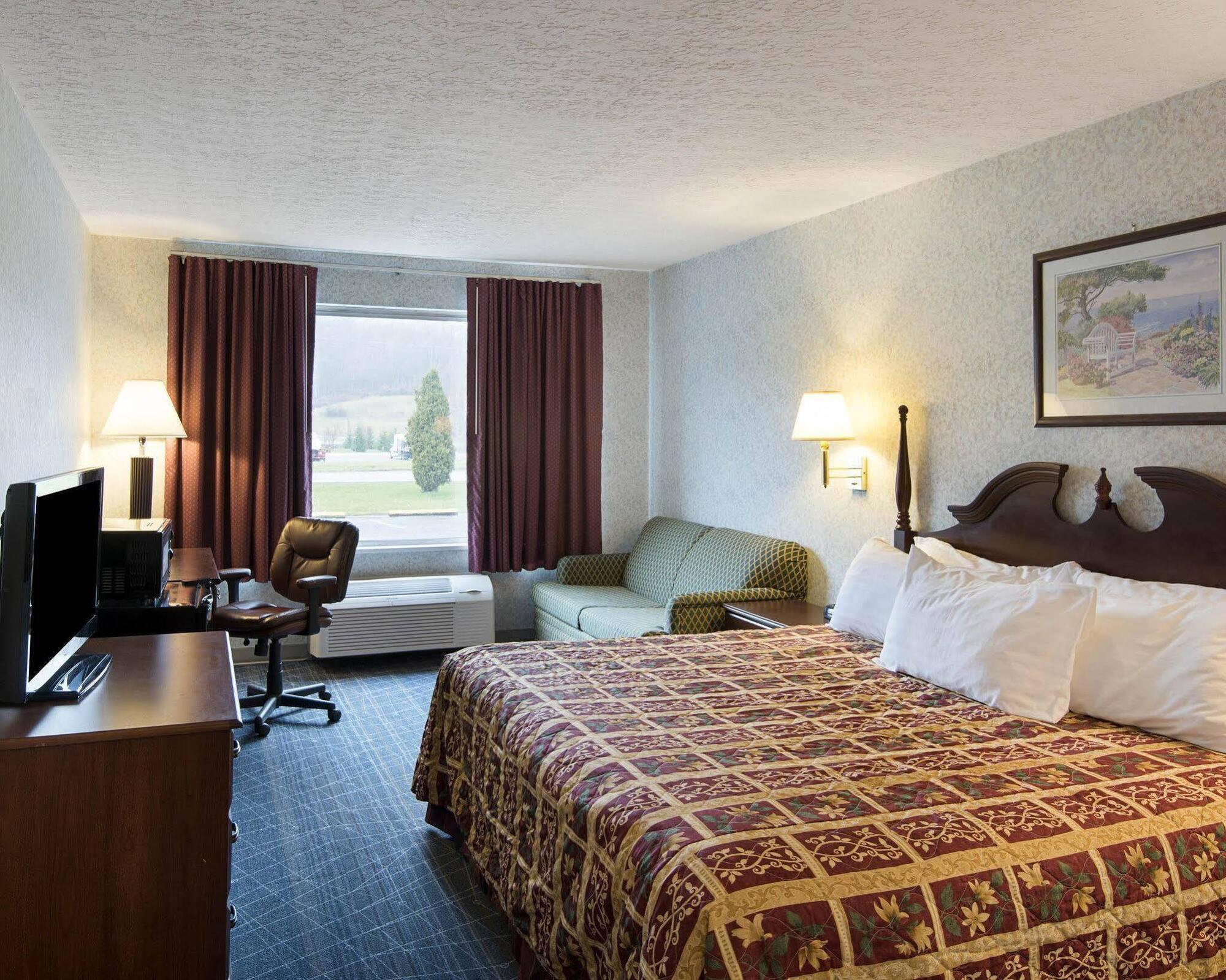 Hotel 6 Williamstown, Wv 2*