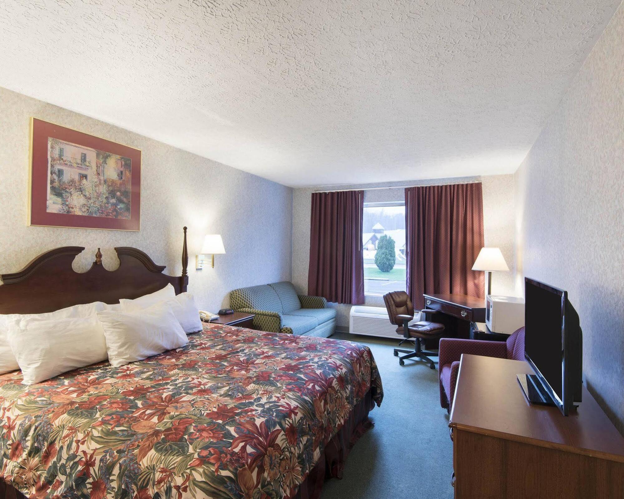 6 Williamstown, Wv Hotel 2*